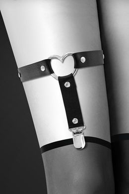 Гартер на ногу Bijoux Pour Toi - WITH HEART Black, сексуальная подвязка с сердечком, экокожа